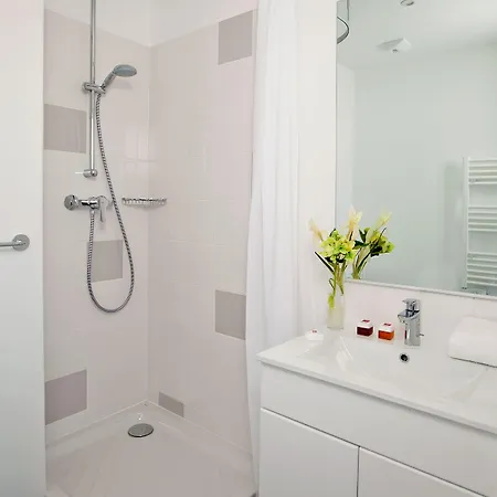 セジュール＆アフェール デヴ