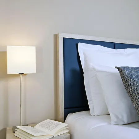 セジュール＆アフェール デヴ アパートホテル