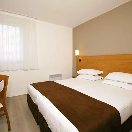 セジュール＆アフェール デヴ アパートホテル 4*