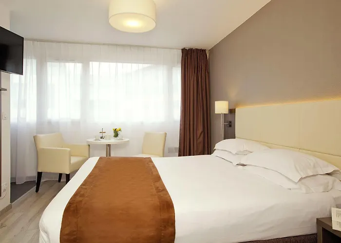 Sejours & Affaires Paris-davout 4*
