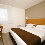 セジュール＆アフェール デヴ アパートホテル 4*